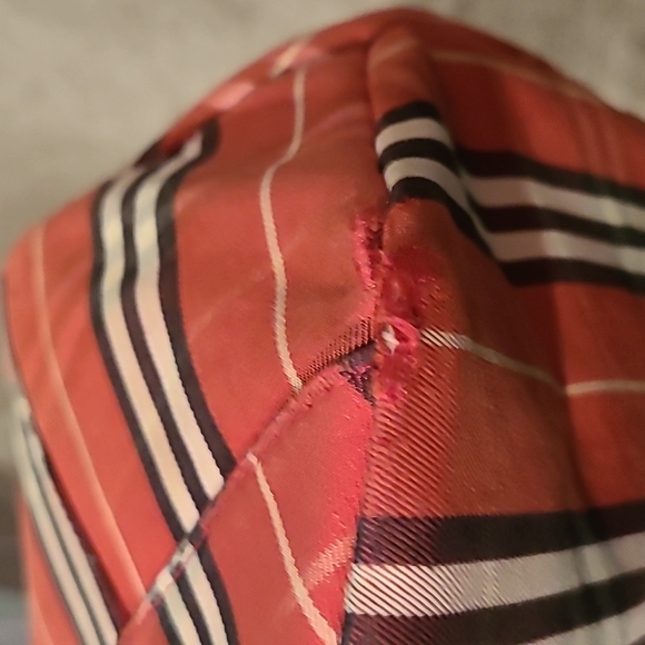 Burberry Red check tote bag - Picture 9 of 14